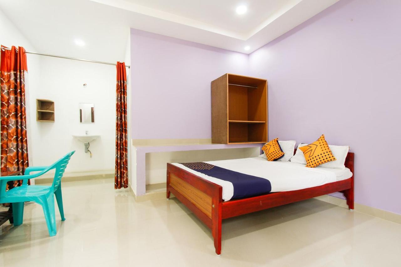 Spot On 63783 Rehoboth Guest House Tiruchchendur Exterior photo